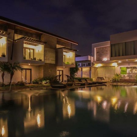 One Manalo Place Puerto Princesa Exterior foto